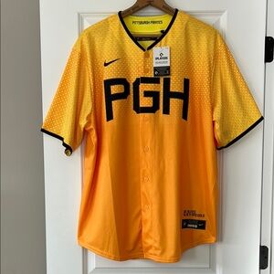 ⭐️NWT!⭐️Ke'Bryan Hayes Autograph Pittsburgh Pirates Gold City Connect Jersey XL